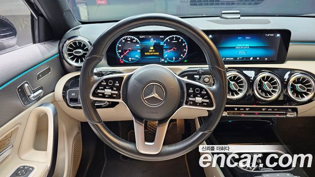 Mercedes-Benz A-Class 2021 — photo 13