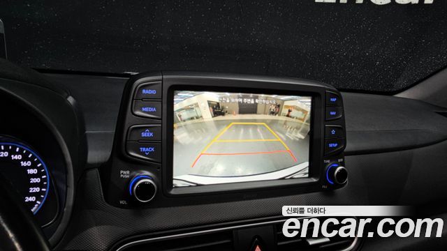 Hyundai Kona 2018 — photo 21