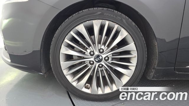 Kia K7 2017 — photo 5