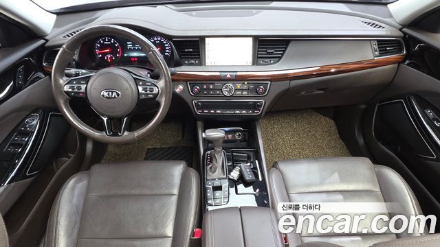 Kia K7 2017 — photo 10