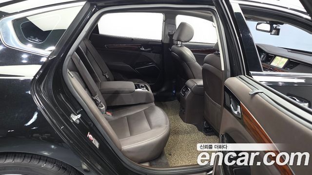 Kia K7 2017 — photo 17