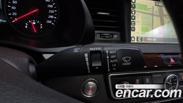 Kia K7 2017 — photo 23