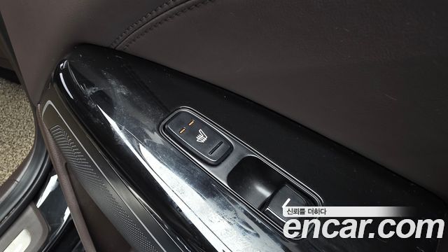 Kia K7 2017 — photo 24