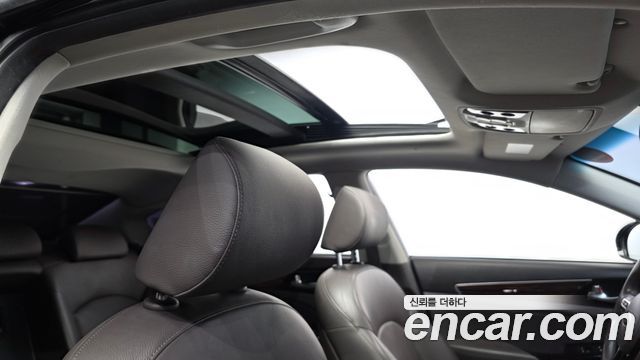 Kia K7 2017 — photo 25