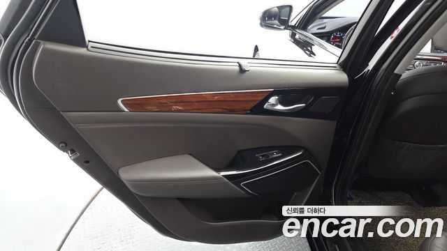 Kia K7 2017 — photo 15