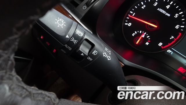 Kia K7 2017 — photo 33