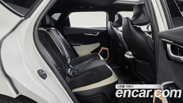 Kia EV6 2022 — photo 11