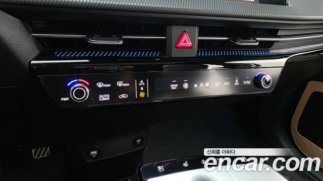 Kia EV6 2022 — photo 19