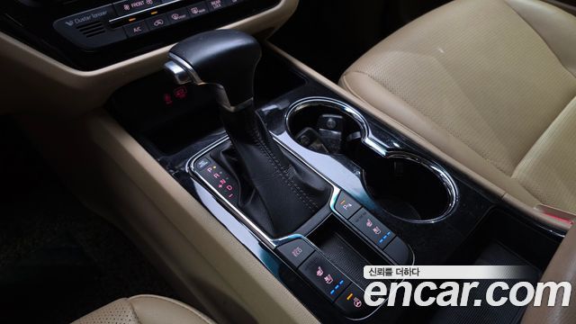 Kia Canival 2019 — photo 12