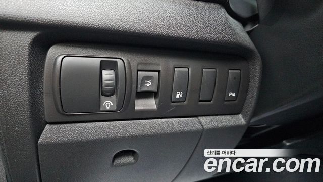 Renault Korea SM3 2010 — photo 14