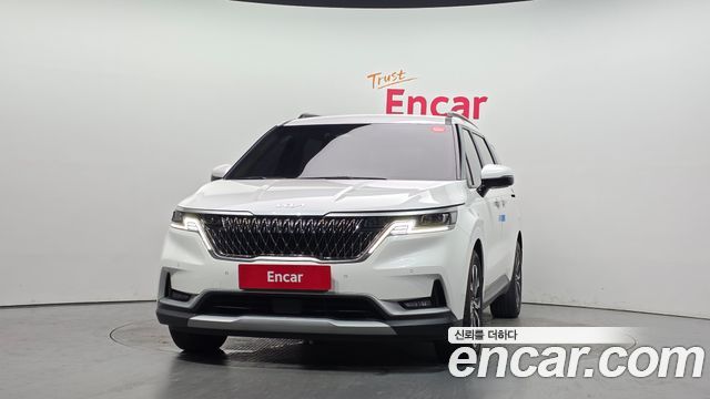 Kia Canival 2023 — photo 3