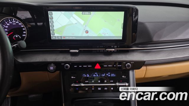 Kia Canival 2023 — photo 18