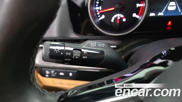 Kia Canival 2023 — photo 26