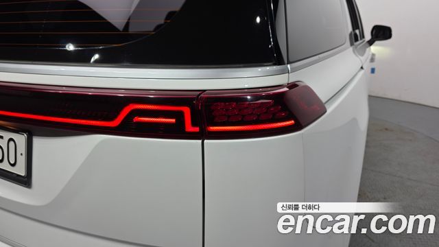 Kia Canival 2023 — photo 9