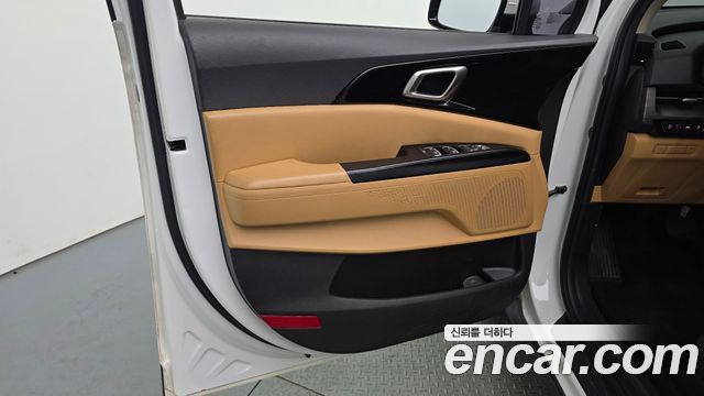 Kia Canival 2023 — photo 15
