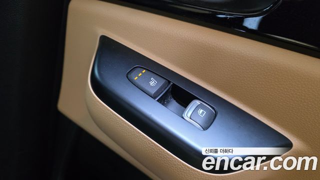 Kia Canival 2023 — photo 27