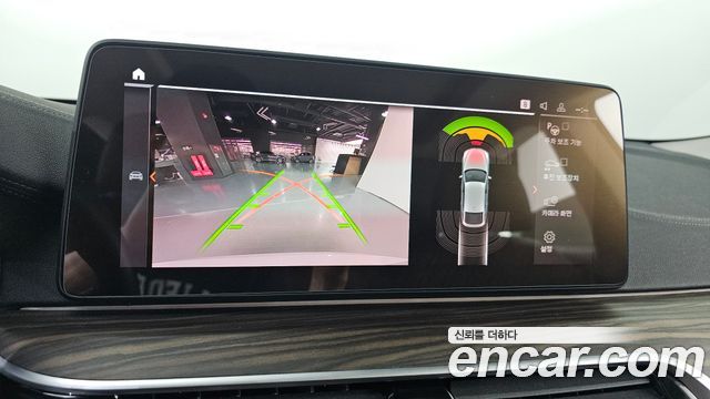 BMW Gran Turismo 2022 — photo 20