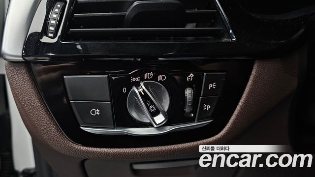 BMW Gran Turismo 2022 — photo 24