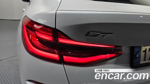 BMW Gran Turismo 2022 — photo 9