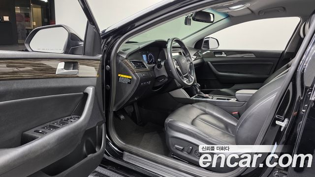 Hyundai Sonata 2015 — photo 13