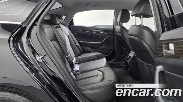 Hyundai Sonata 2015 — photo 17