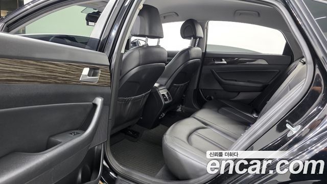 Hyundai Sonata 2015 — photo 18