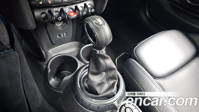 Mini Cooper 2017 — photo 9
