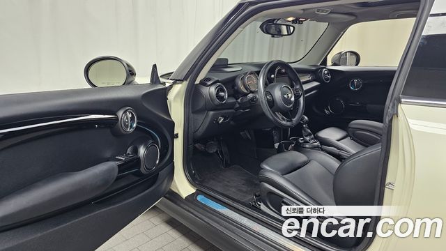 Mini Cooper 2017 — photo 10
