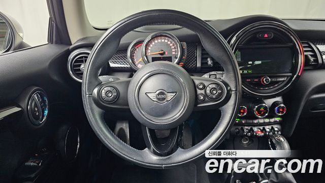 Mini Cooper 2017 — photo 12