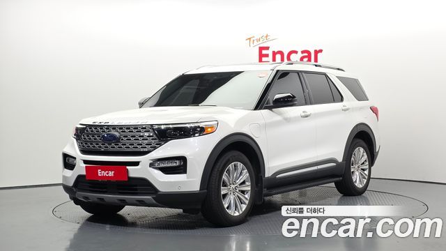 Ford Explorer 2021 — photo 1