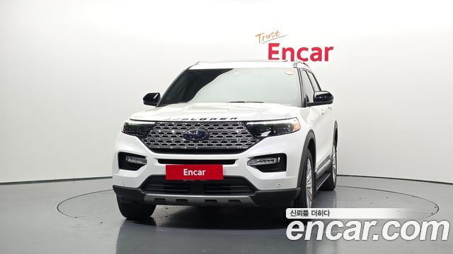Ford Explorer 2021 — photo 3