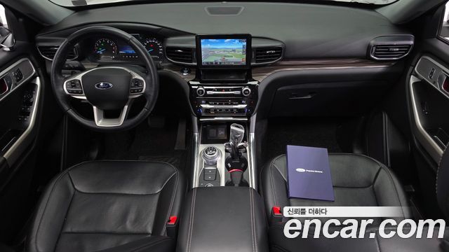 Ford Explorer 2021 — photo 7
