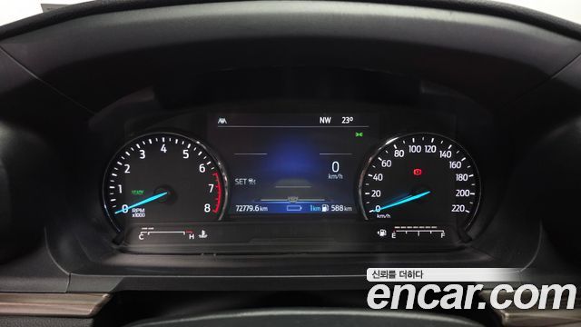 Ford Explorer 2021 — photo 8
