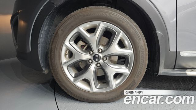 Kia Sorento 2015 — photo 5