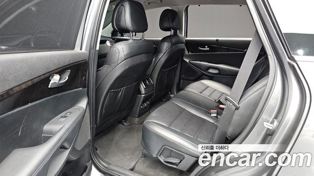 Kia Sorento 2015 — photo 11