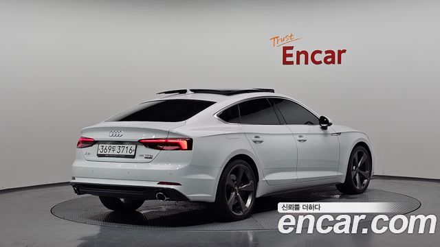 Audi A5 2019 — photo 2