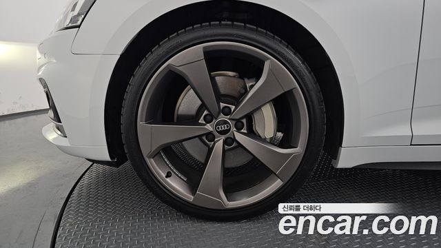 Audi A5 2019 — photo 5