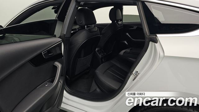 Audi A5 2019 — photo 11