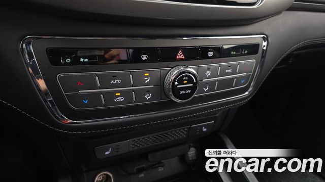 KG Mobility Rexton 2019 — photo 23