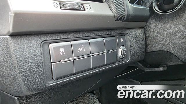 KG Mobility Rexton 2019 — photo 28