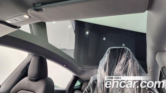 Tesla Model Y 2025 — photo 21