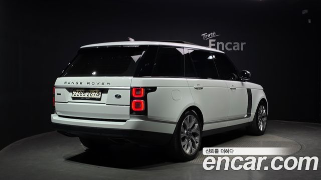 Land Rover Range Rover 2019 — photo 2