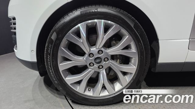 Land Rover Range Rover 2019 — photo 5