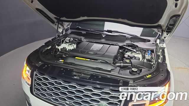 Land Rover Range Rover 2019 — photo 6