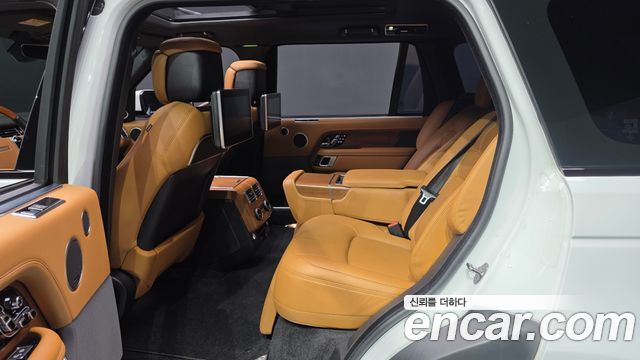Land Rover Range Rover 2019 — photo 16