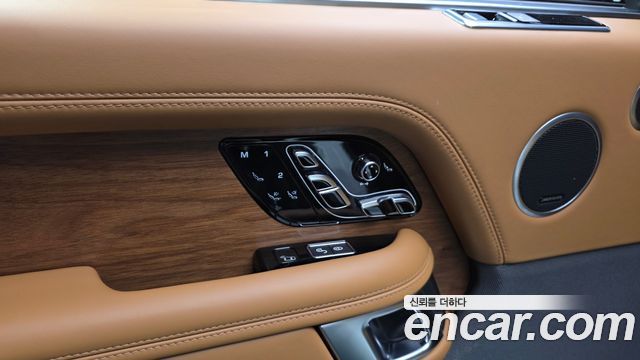 Land Rover Range Rover 2019 — photo 29