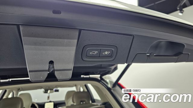 Volvo XC60 2026 — photo 36