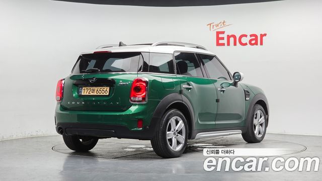 Mini Countryman 2020 — photo 2