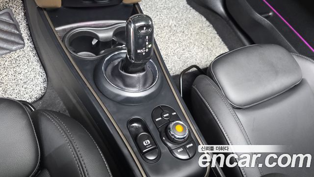 Mini Countryman 2020 — photo 12
