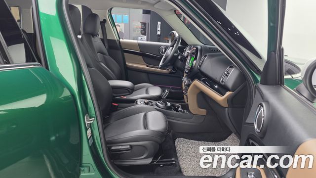 Mini Countryman 2020 — photo 17